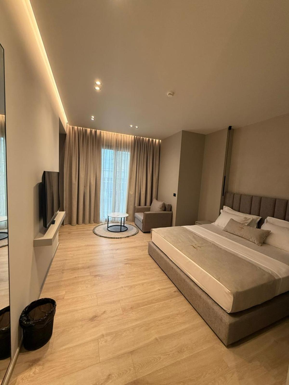 South Hotell